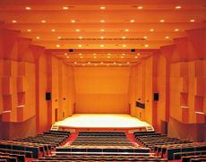 NHKホールと同じ音響設備の大ホール
