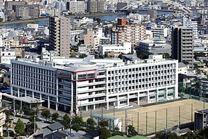 [男女共学の私立中学校 偏差値ランキング（2024年度） 7位] 土佐中学校