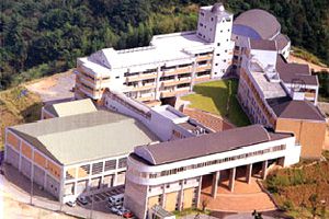 [高知県の私立中学校 偏差値ランキング（2024年度） 3位] 土佐塾中学校