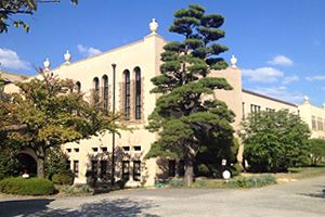 [キリスト教系の私立中学校 偏差値ランキング（2021年度） 1位] 神戸女学院中学部