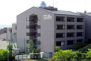 多摩大学附属聖ヶ丘中学校