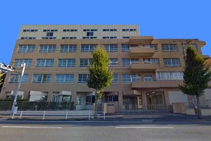 [福岡県の私立中学校 偏差値ランキング（2021年度） 2位] 小倉日新館中学校