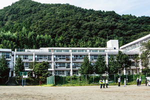 [神奈川県の私立中学校 偏差値ランキング（2024年度） 8位] 愛川町立愛川中学校