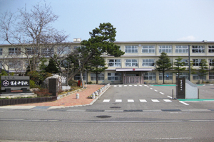 [石川県の私立中学校 偏差値ランキング（2024年度） 3位] 志賀町立富来中学校