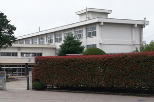 豊根村立豊根中学校