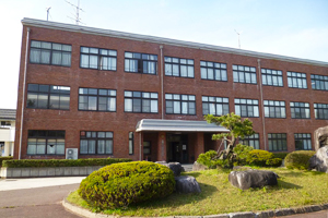 [島根県の私立中学校 偏差値ランキング（2021年度） 2位] 飯南町立頓原中学校