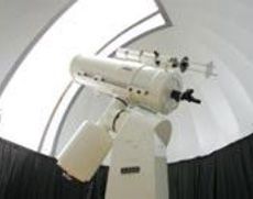 生徒の興味に応える天体観測室