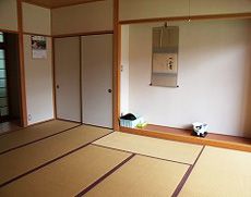 茶道、花道も必修科目となっている
