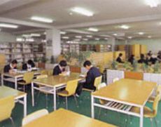 蔵書55,000冊を有する図書館