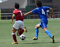 強豪と名高い中学サッカー部の練習風景
