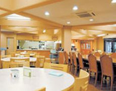 高校生・大学生たちと共有で使用する食堂