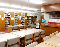 リクエストを常時受け付けている図書室
