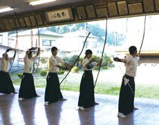 己の技術と精神を高める弓道場
