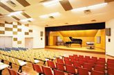 多くの音楽家を生み出した音楽館ホール