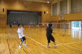 放課後は部活動でにぎわう体育館