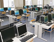 最新の環境をそなえたパソコン教室