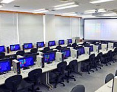 ICT活用能力を学ぶコンピュータ教室