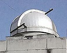 150mm屈折望遠鏡を設置した天文台