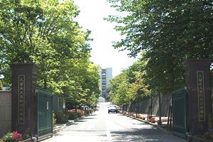 [福岡県の私立中学校 偏差値ランキング（2022年度） 1位] 久留米大学附設中学校