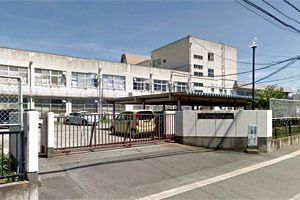 [徳島県の私立中学校 偏差値ランキング（2022年度） 2位] 徳島県立城ノ内中学校
