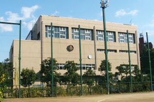 [男女共学の私立中学校 偏差値ランキング（2022年度） 12位] 東京都立南多摩中等教育学校