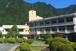 [静岡県の私立中学校 偏差値ランキング（2023年度） 11位] 浜松市立佐久間中学校