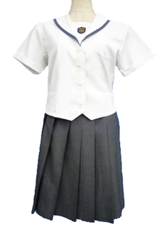 清風南海中学校の制服 (2)