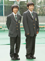 渋谷教育学園渋谷中学校の制服 (2)