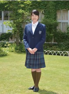 頌栄女子学院中学校の制服 (2)