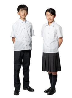 青山学院横浜英和中学校の制服 (2)