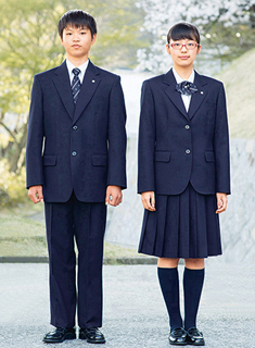 須磨学園中学校の制服